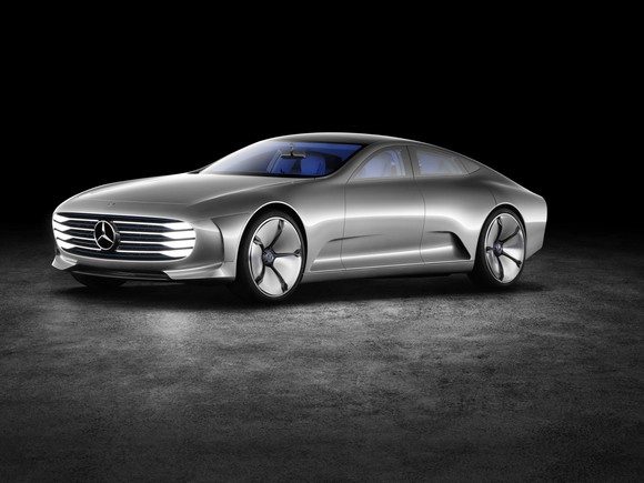 Ein anderen Blick auf das Mercedes-Benz-Concept-Car von der IAA. Es ist klar, dass es sein Mercedes ist, aber er unterscheidet sich sehr stark von den aktuellen Mercedes-Modellen. Bildquelle: Mercedes-Benz