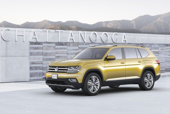 Der brandneue 2018 VW Atlas ist ein Siebensitzer-SUV, der eigens f&uuml;r den US-Markt entworfen wurde. Das Fahrzeug soll ab Fr&uuml;hling n&auml;chsten Jahres im US-Werk in Chattanooga (Tennessee) in Produktion gehen. Bildquelle: Volkswagen. 