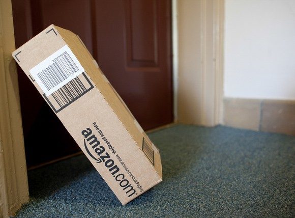 Amazon er&ouml;ffnet zahlreiche neue Vertriebszentren, um seine Pakete schneller zu seinen Kunden zu bringen. Bildquelle: The Motley Fool.