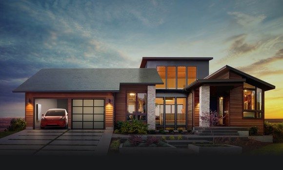 Das Solardach von Tesla mit einer Powerwall und dem Model 3. Bildquelle: Tesla Motors