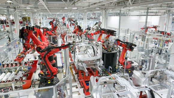 Model X-Produktion im Tesla-Werk in Fremont, Kalifornien. Bildquelle: The Motley Fool.