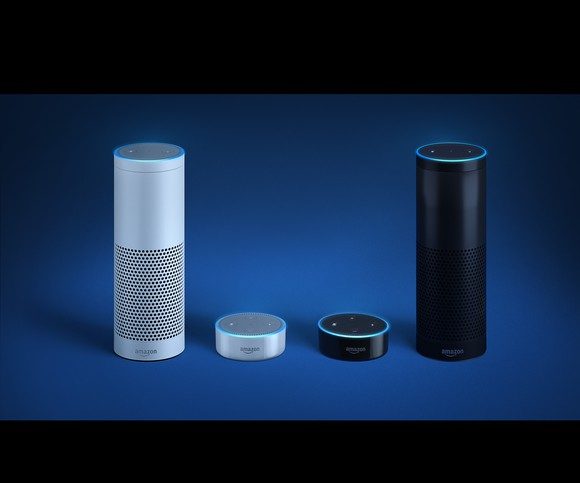 Die Lautsprecher Echo und Echo Dot verfügen über die Sprachassistentin Alexa. Bildquelle: Amazon.