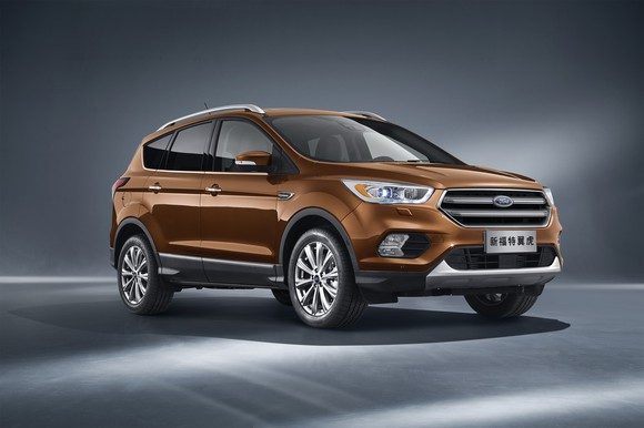 Die chinesischen Umsätze von Fahrzeugen mit kleinen Motoren wie dem Ford Kuga erlitten im Januar einen Absatzeinbruch, da die Anreize der Regierung halbiert wurden. Bildquelle: Ford Motor Company.