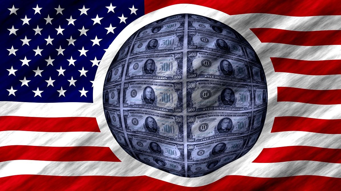 USA Flagge mit Dollarnoten