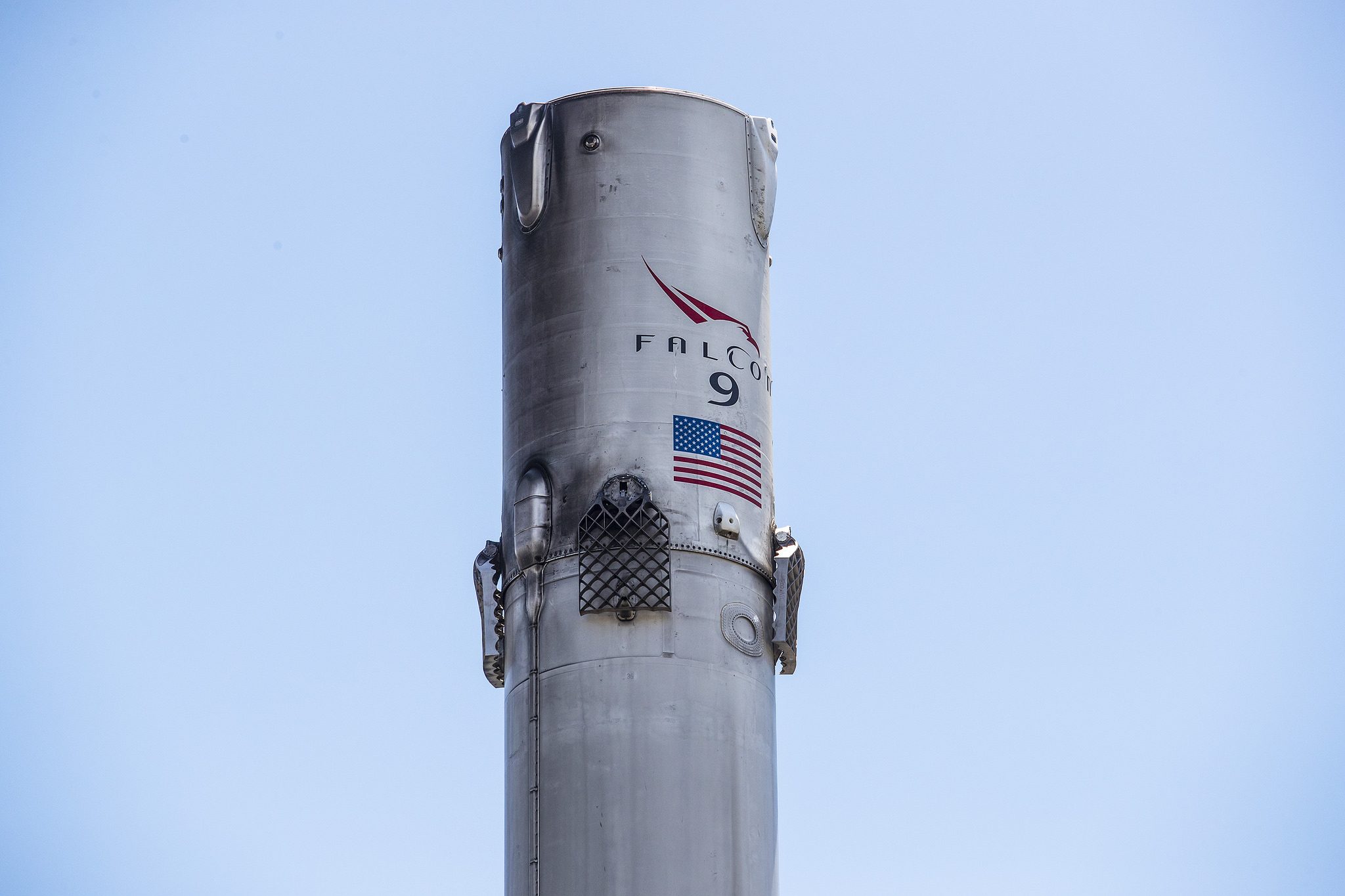 SpaceX Falcon 9 nach der Landung