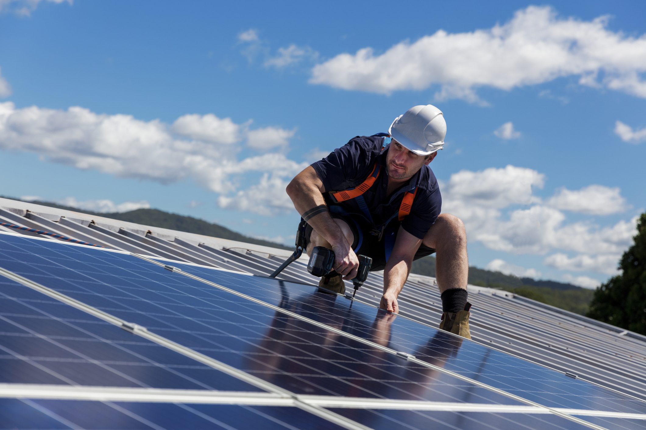Installation von Solarmodule auf einem Dach
