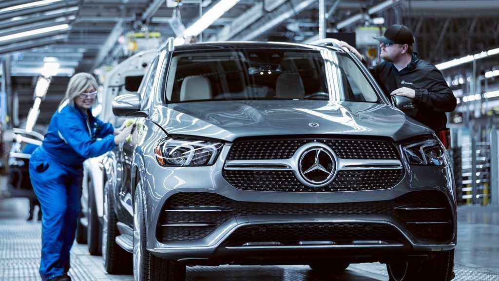 Ein neuer Mercedes läuft in den USA vom Band