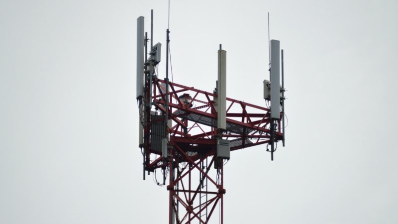 Zahlreiche Mobilfunk-Antennen verbreiten mobiles Internet