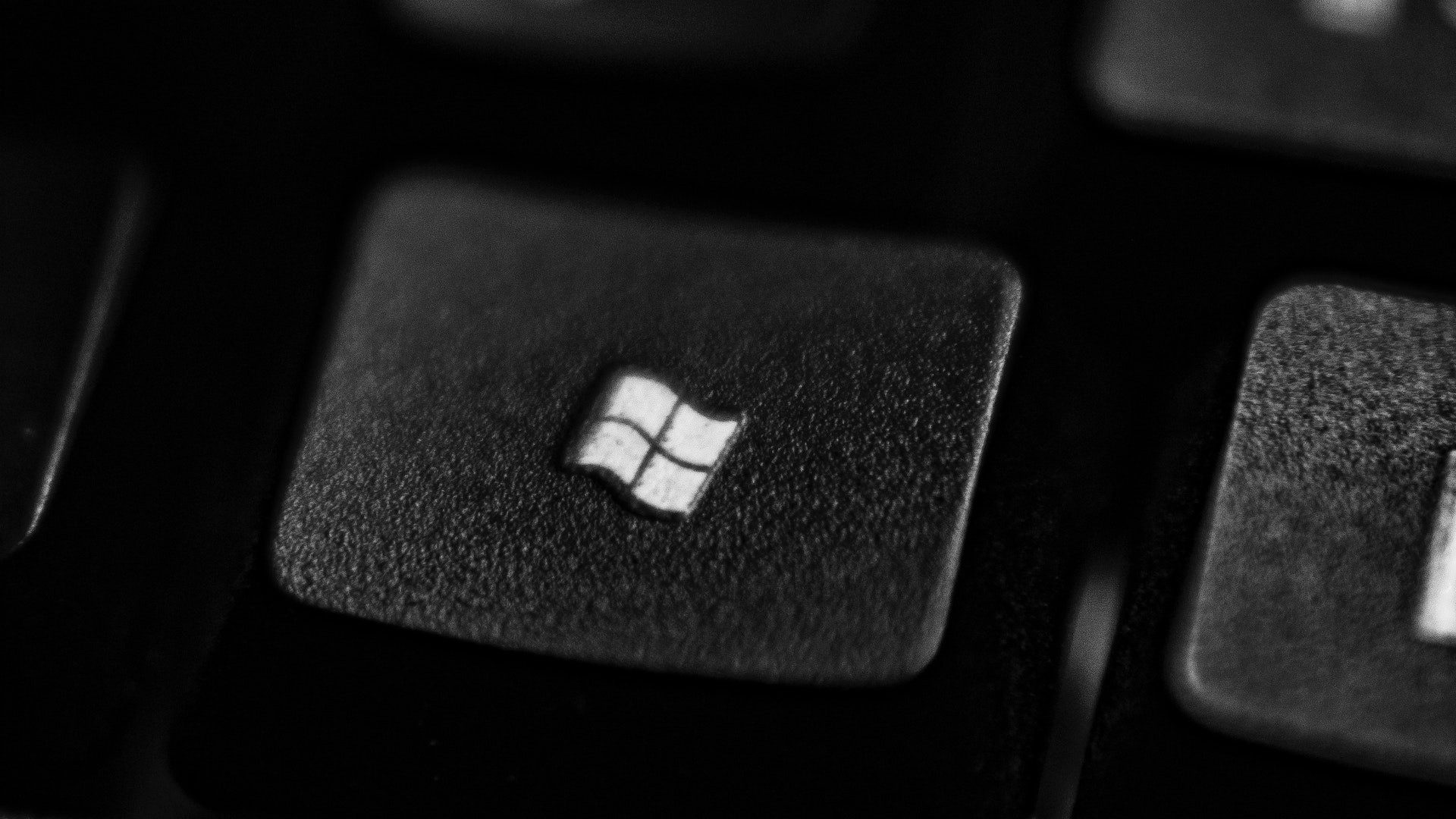 Nahaufnahme der Microsoft Windows-Taste auf einer Tastatur