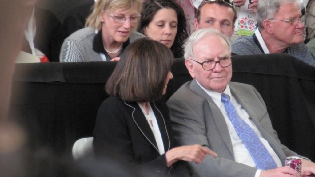 Warren Buffett auf der Hauptversammlung von Berkshire Hathaway